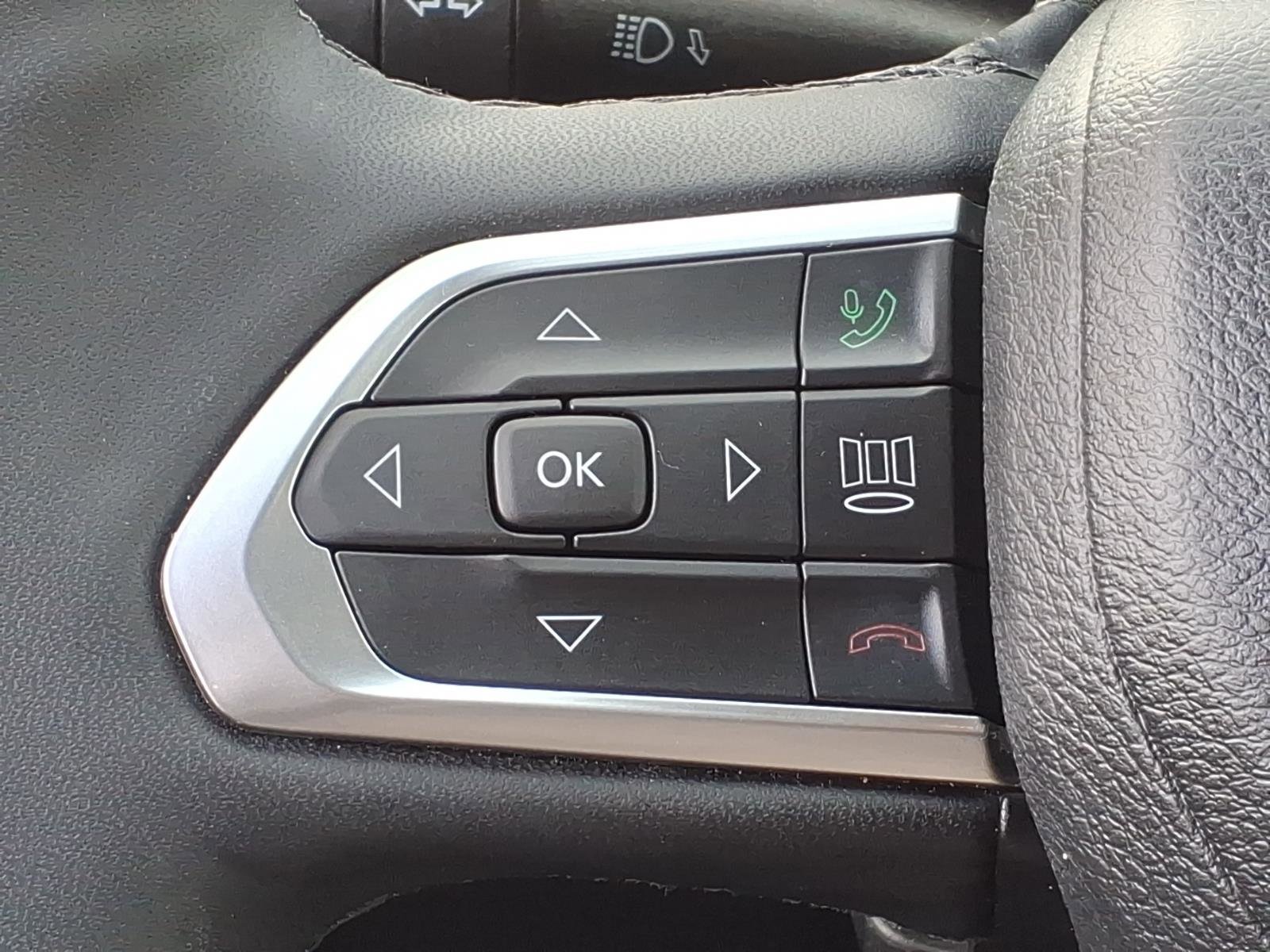 Certified 2023 Jeep Compass Limited w/ Elite Group image 18