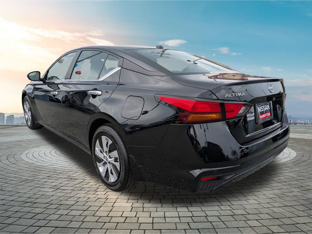 Certified 2025 Nissan Altima 2.5 S FWD image 7
