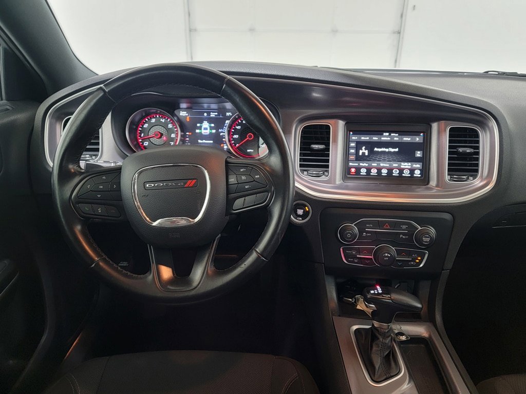 Used 2022 Dodge Charger SXT RWD image 12