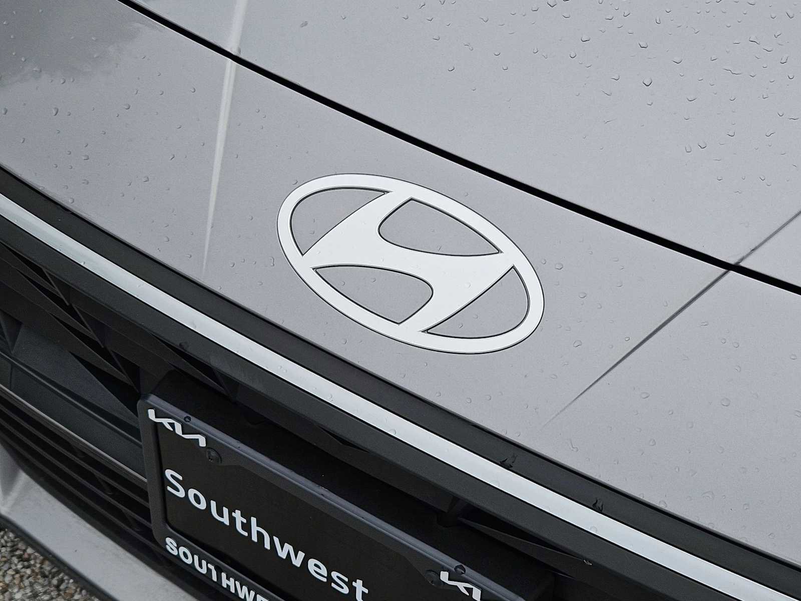 Used 2025 Hyundai Elantra Sport FWD image 12