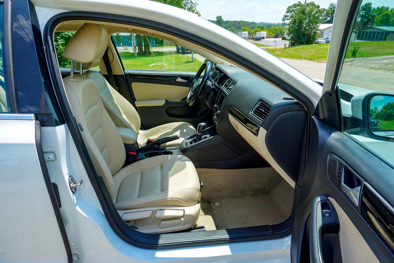 Used 2016 Volkswagen Jetta SEL w/ Lighting Package image 17