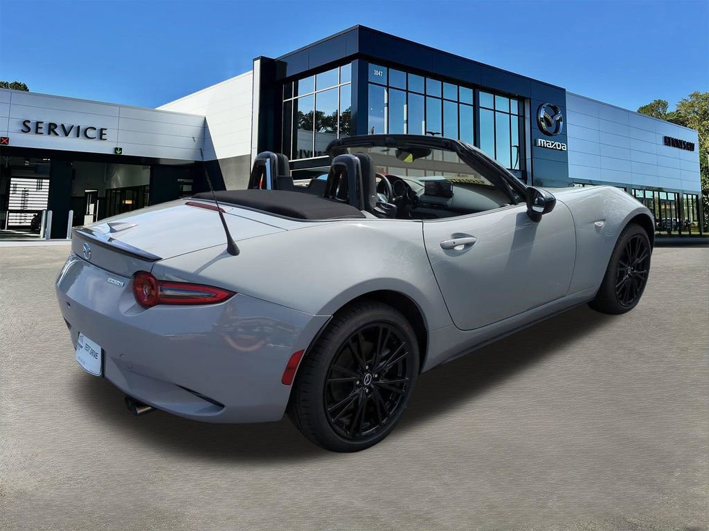 New 2026 MAZDA MX-5 Miata Club w/ Interior Package RWD image 4