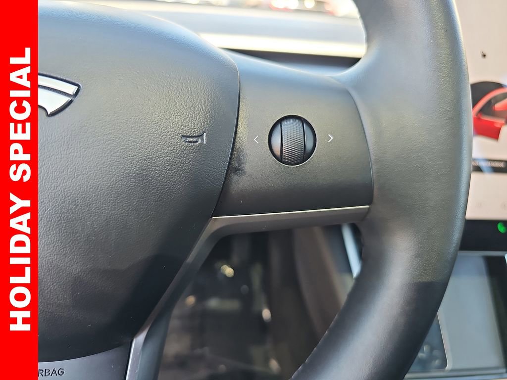 Used 2018 Tesla Model 3 Long Range image 17