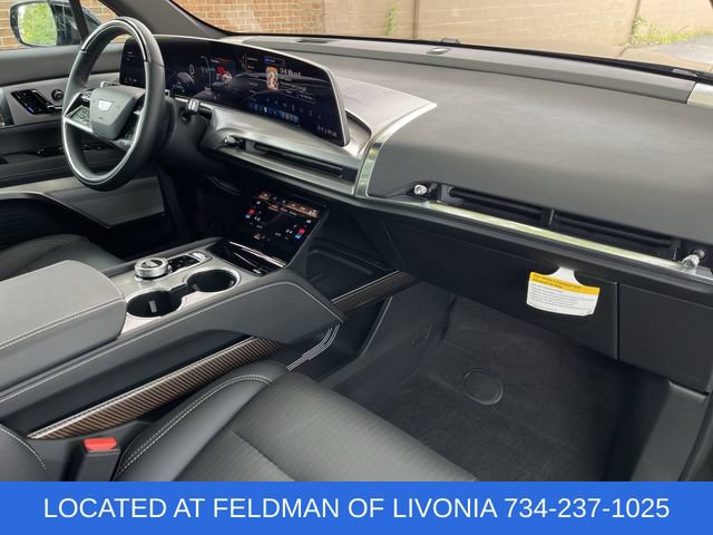 Certified 2026 Cadillac Vistiq Sport w/ LPO, Floor Liner Package AWD/4WD image 29