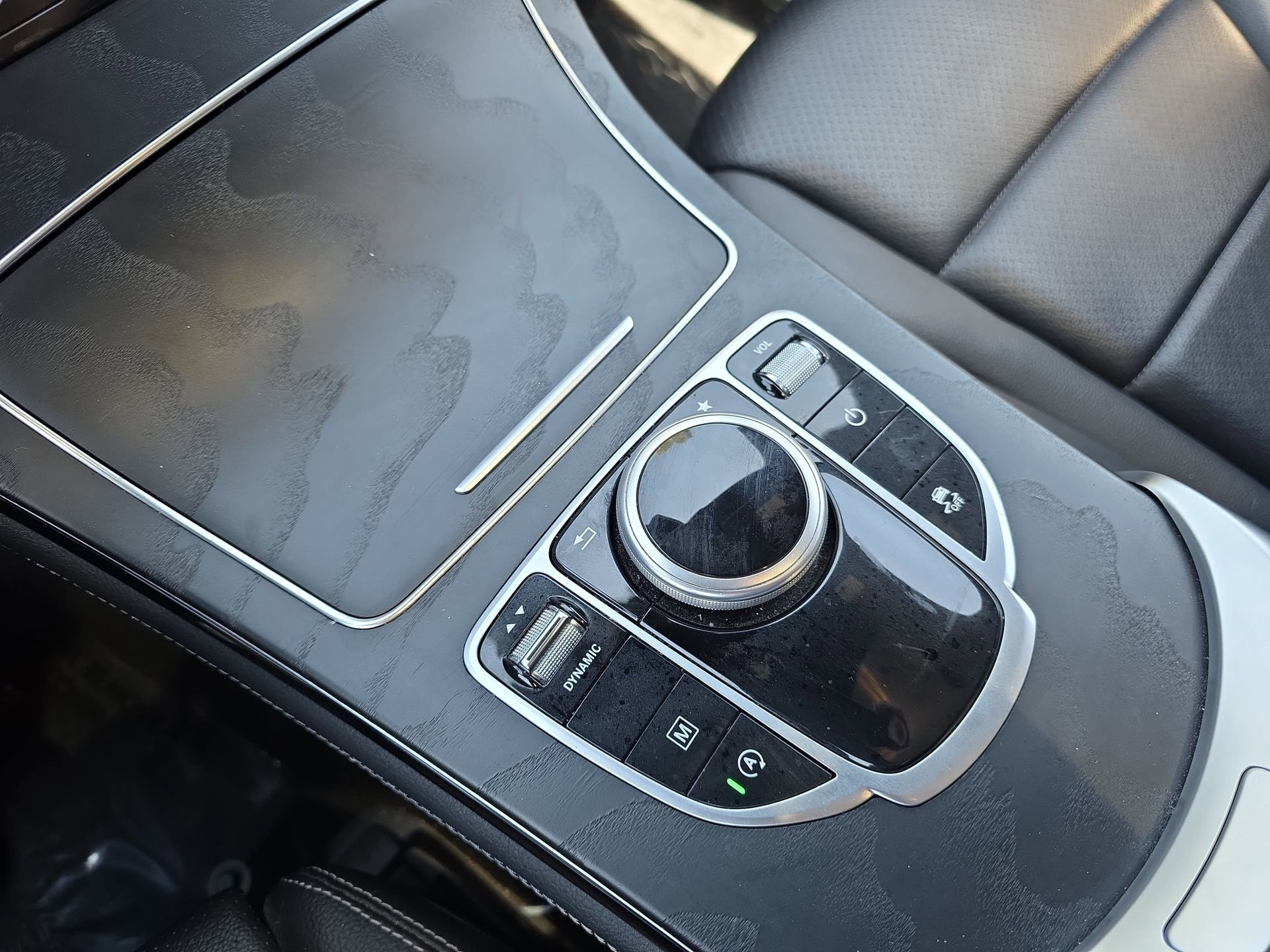 Used 2019 Mercedes-Benz GLC 300 4MATIC image 24