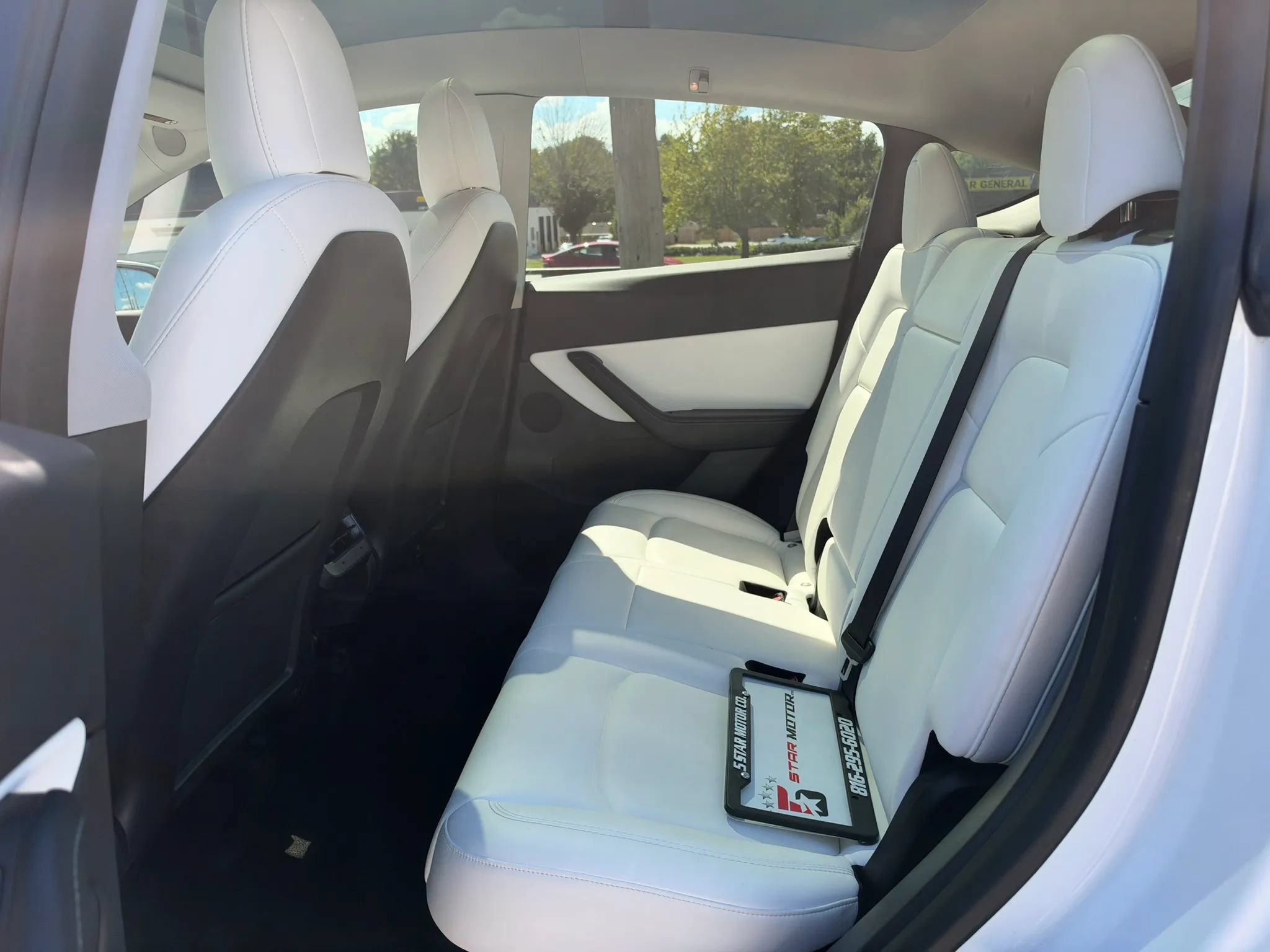Used 2022 Tesla Model Y Performance AWD/4WD image 9