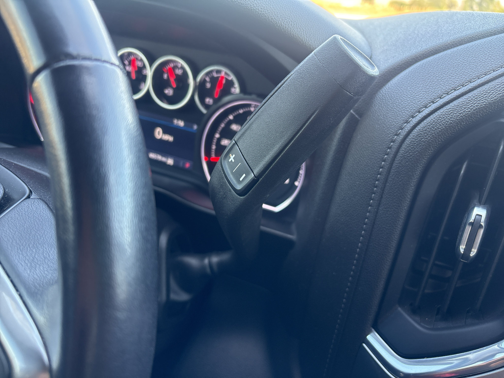 Used 2021 Chevrolet Silverado 1500 LT Trail Boss w/ Bed Protection Package AWD/4WD image 27