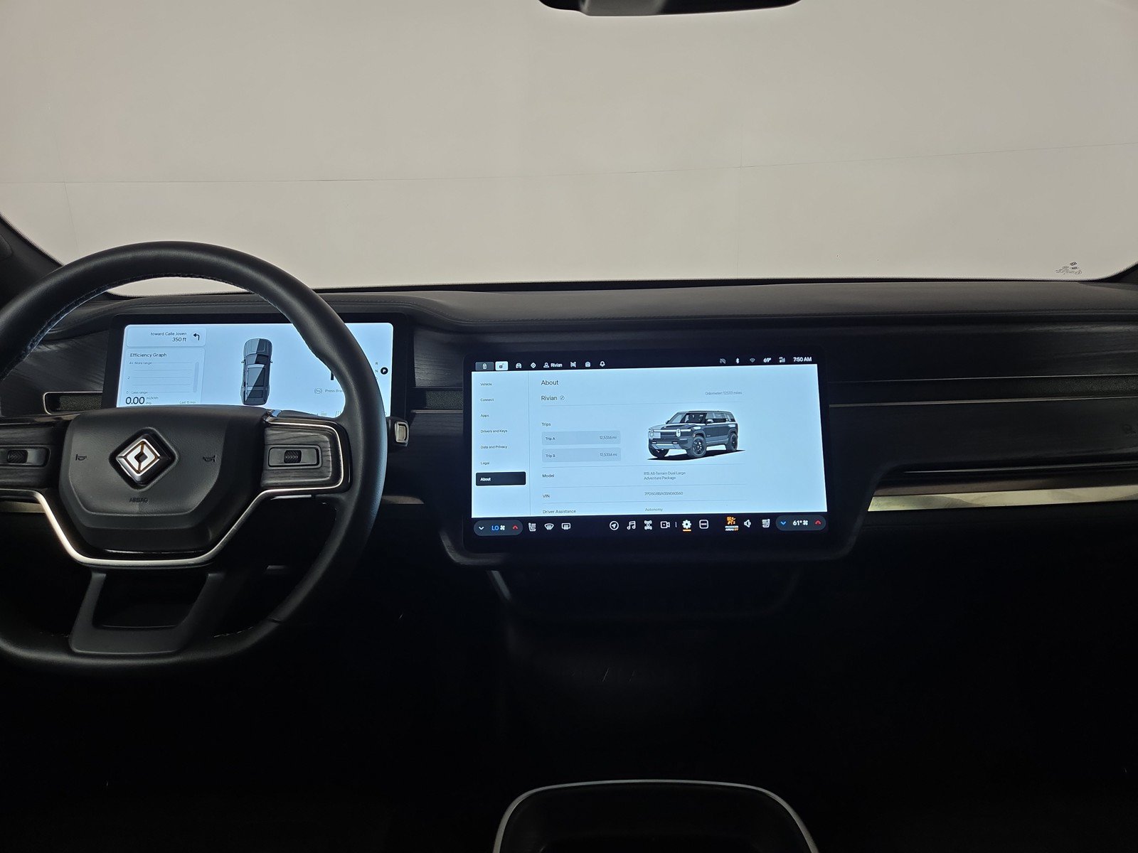 Used 2025 Rivian R1S Adventure AWD/4WD image 27