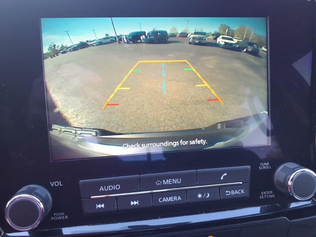 Used 2022 Nissan Frontier SV image 27