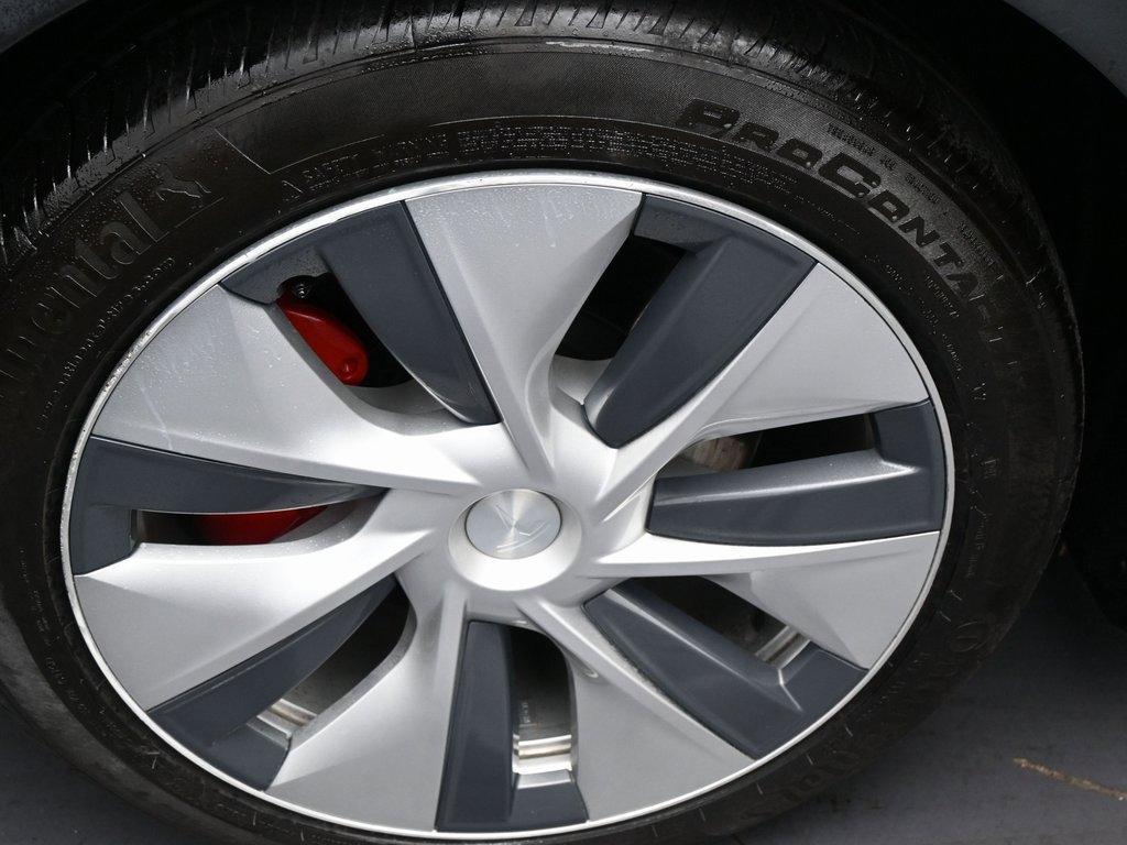 Used 2022 Tesla Model Y Performance image 35