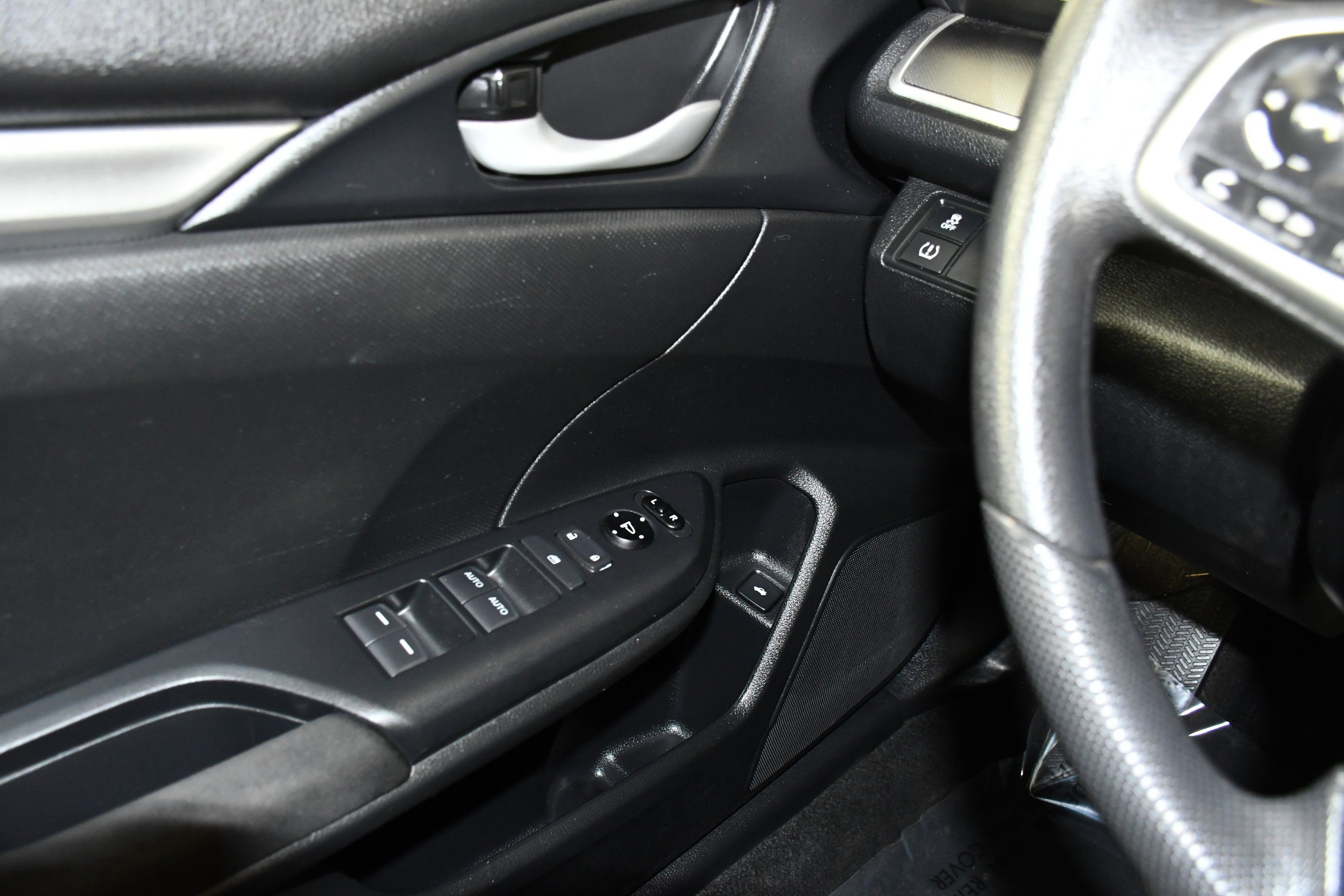 Used 2018 Honda Civic LX image 30