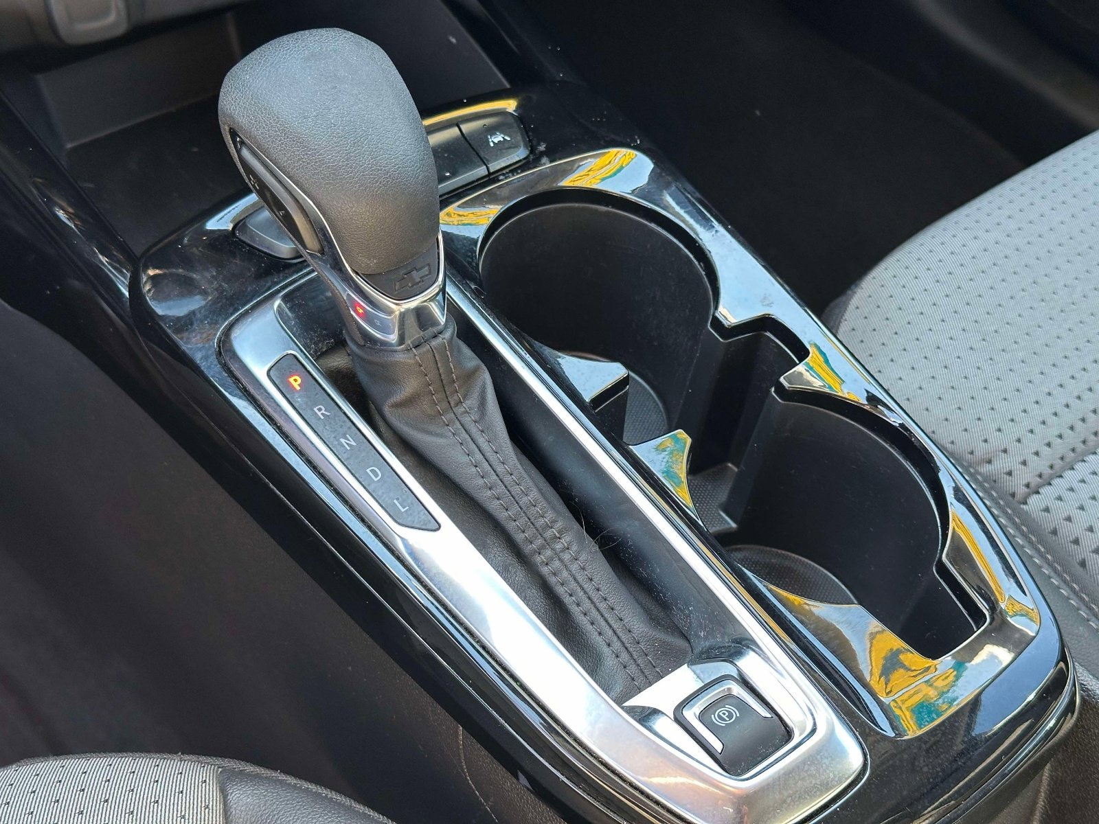 Used 2024 Chevrolet Trax LT w/ Driver Confidence Package FWD image 29