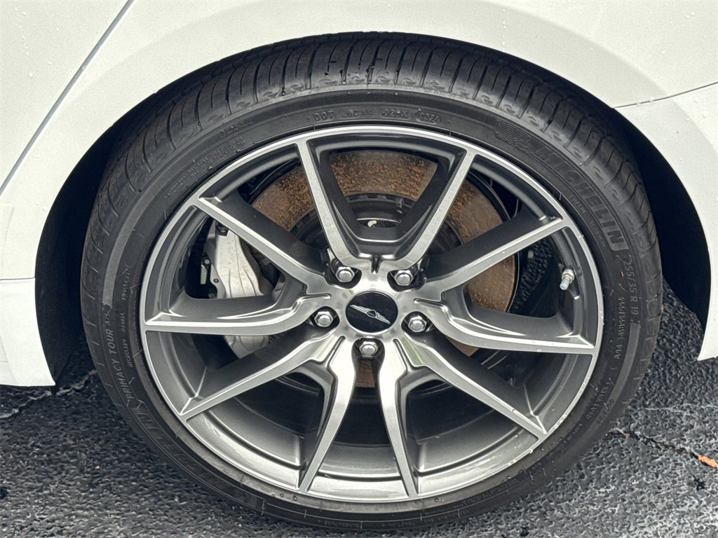 Used 2025 Genesis G70 2.5T image 20