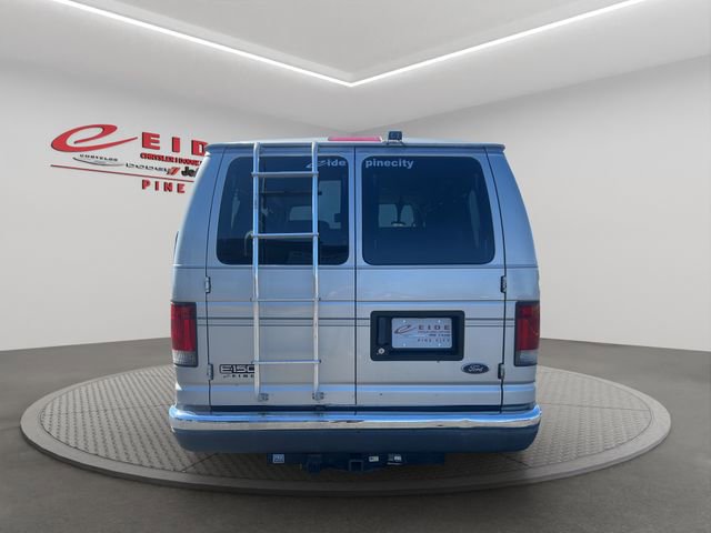Used 2003 Ford E-150 and Econoline 150 RWD image 5