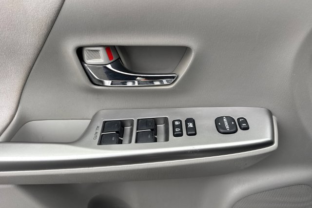 Certified 2017 Toyota Prius V Two FWD image 12