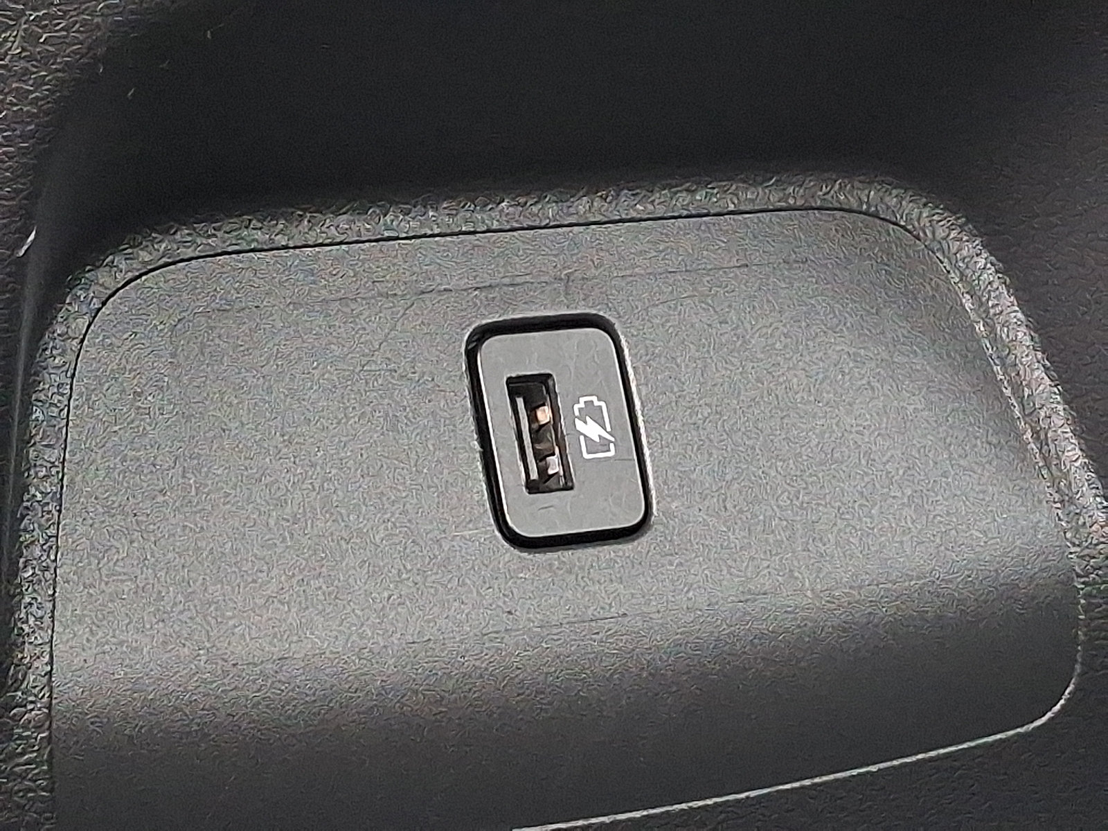 Used 2025 Nissan Sentra SV FWD image 11