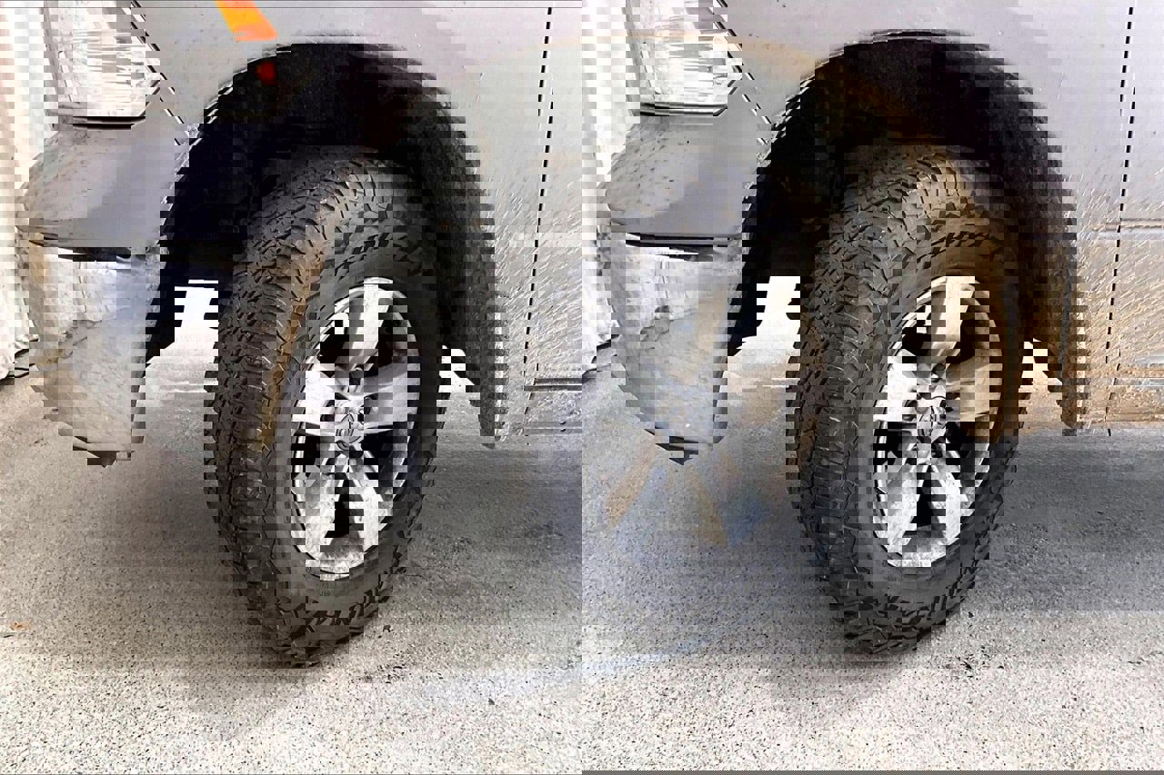 Used 2019 RAM 1500 Classic SLT image 20