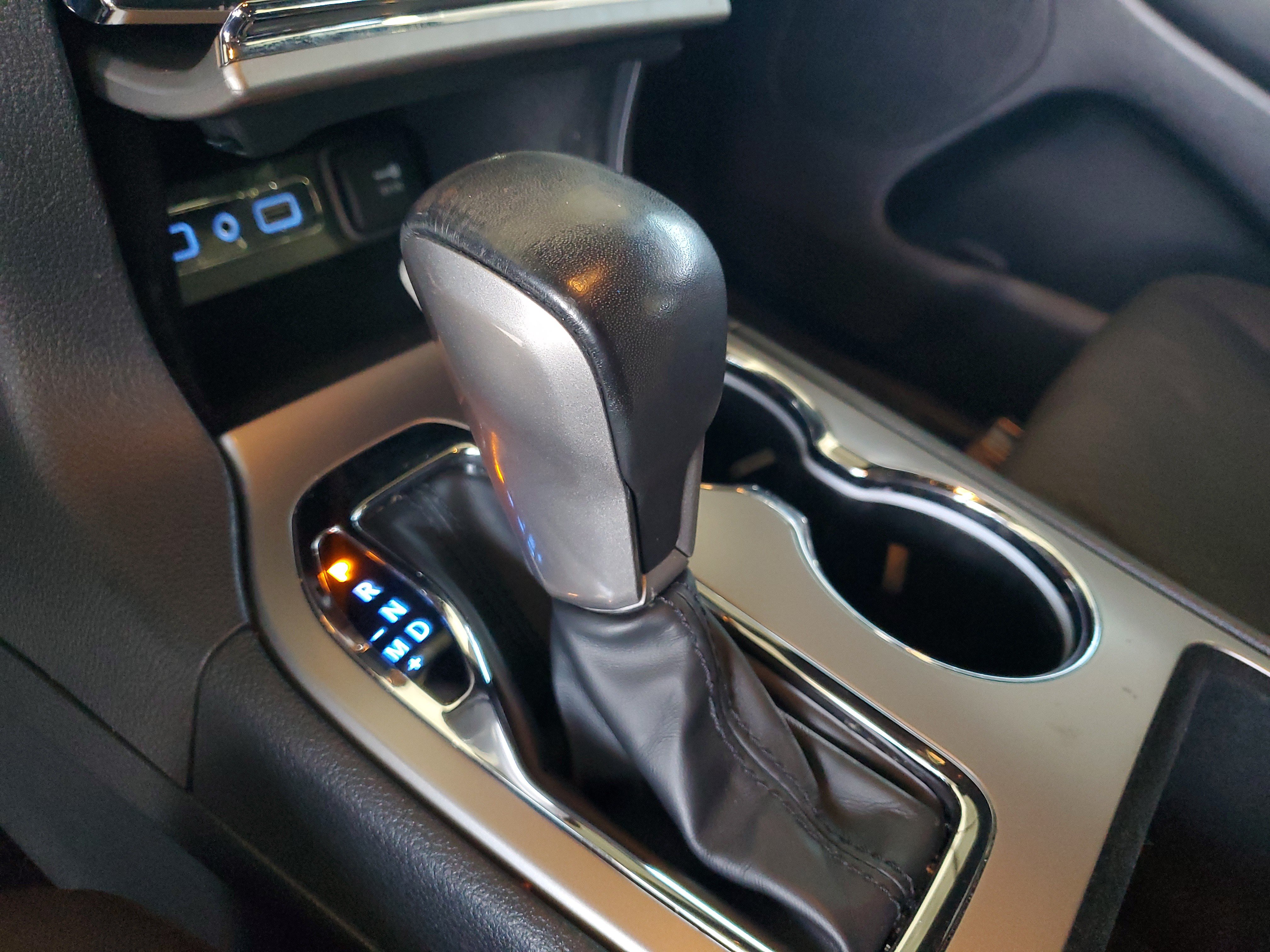 Certified 2022 Jeep Grand Cherokee Laredo E AWD/4WD image 30
