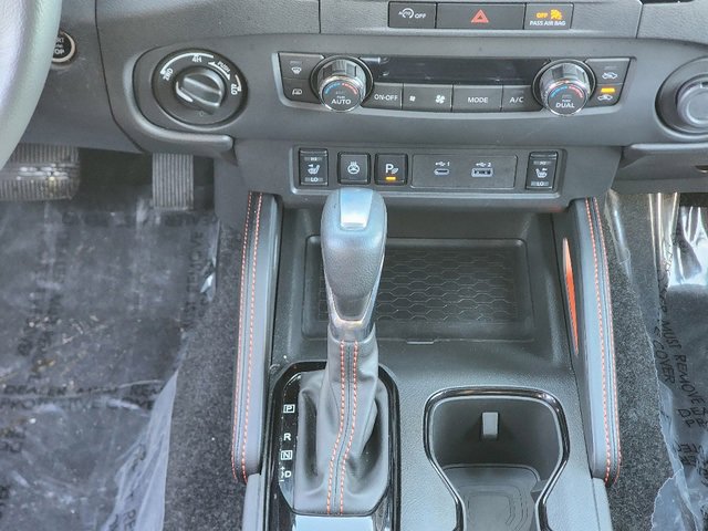 Used 2024 Nissan Frontier PRO-4X w/ Pro Convenience Package image 30