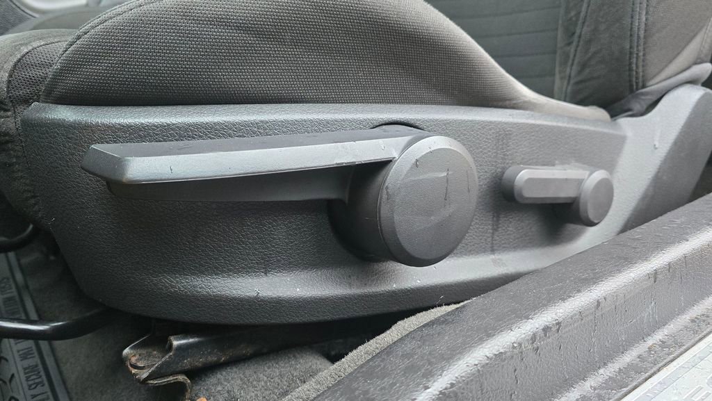 Used 2013 Ford Mustang Boss 302 w/ Boss 302 Accessory Pkg RWD image 25