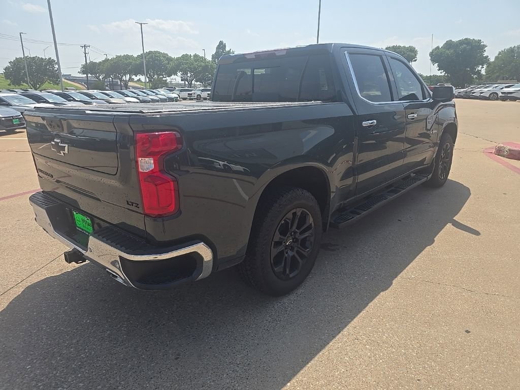 Used 2025 Chevrolet Silverado 1500 LTZ AWD/4WD image 5