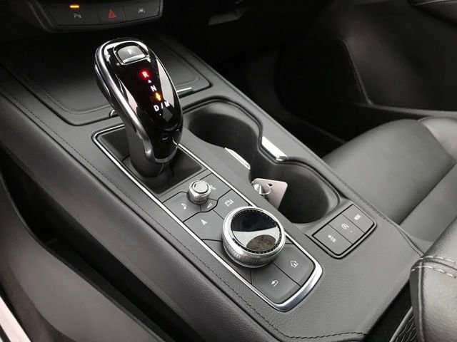 Certified 2025 Cadillac XT4 Premium Luxury image 12