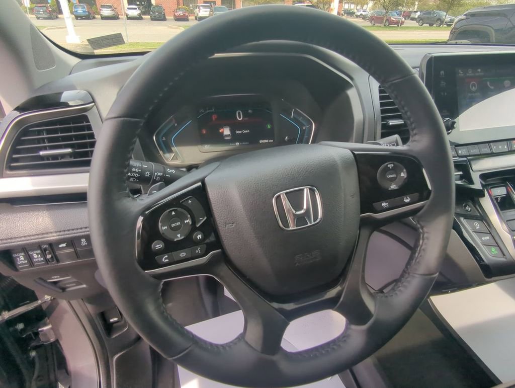 Used 2022 Honda Odyssey Touring image 21