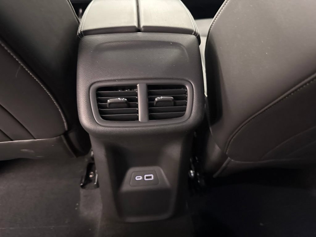 Used 2023 Buick Envision Essence AWD/4WD image 20