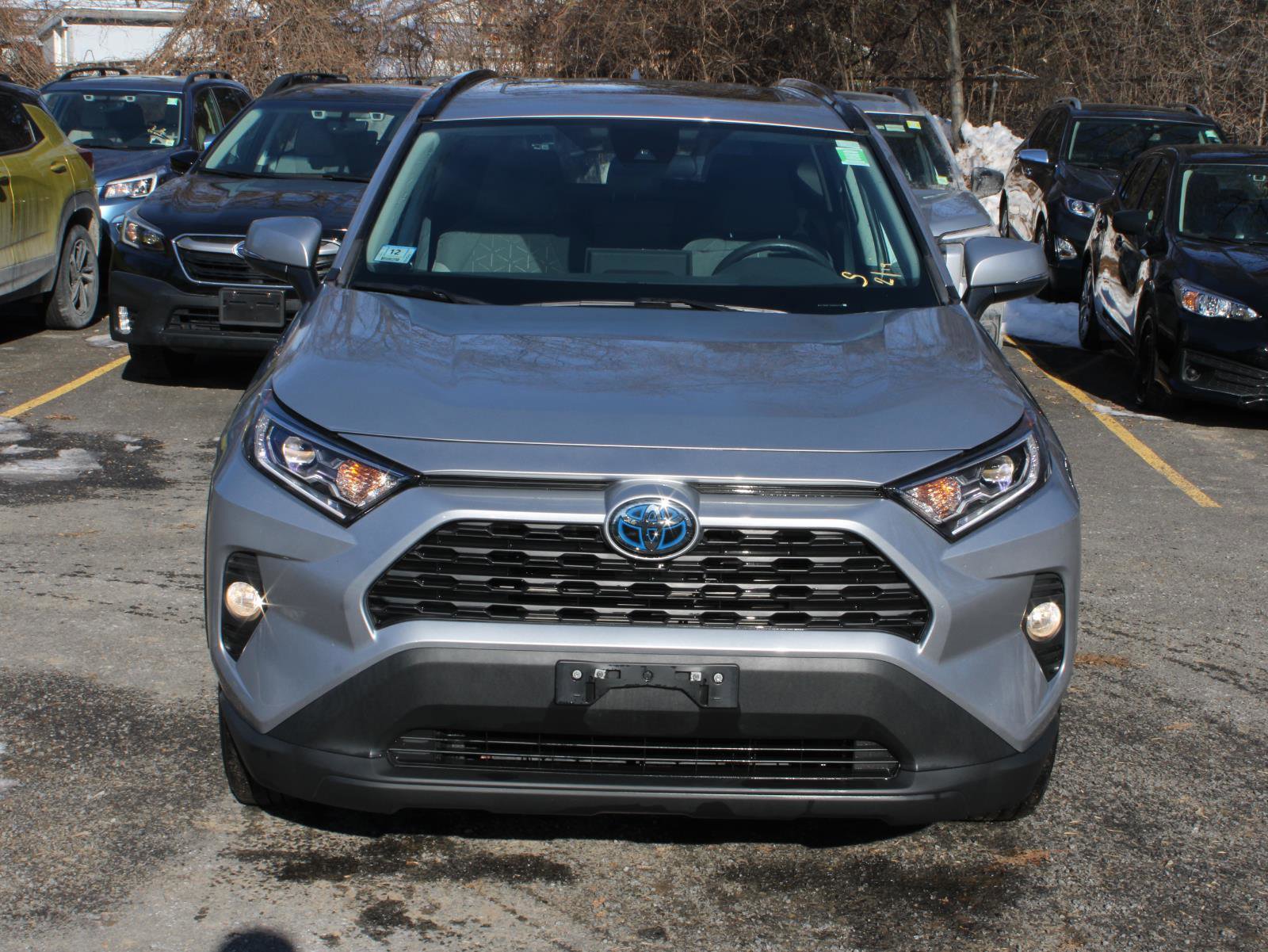 Used 2021 Toyota RAV4 XLE w/ Convenience Package image 2