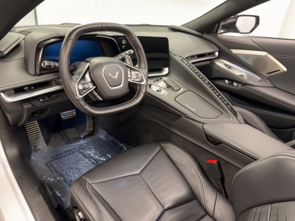 Used 2023 Chevrolet Corvette Stingray Preferred Conv w/ Z51 Performance Package RWD image 4