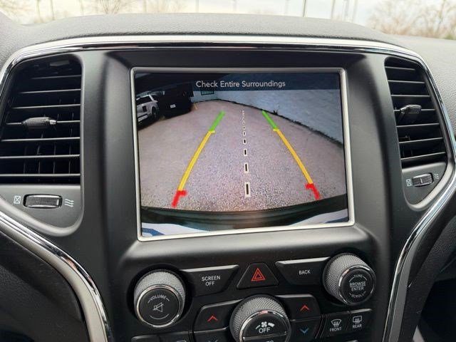 Used 2015 Jeep Grand Cherokee Altitude image 25