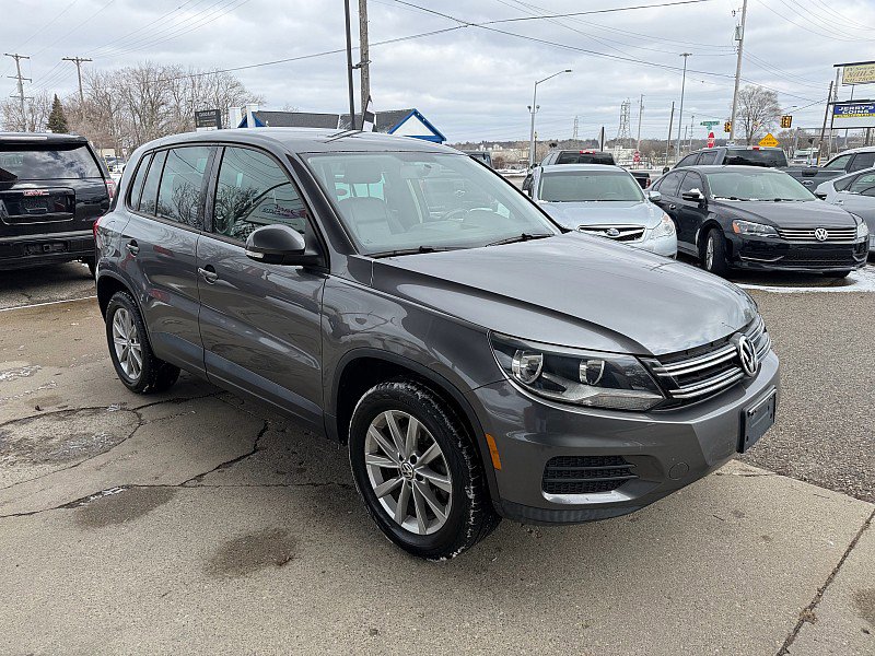 Used 2012 Volkswagen Tiguan SE image 6