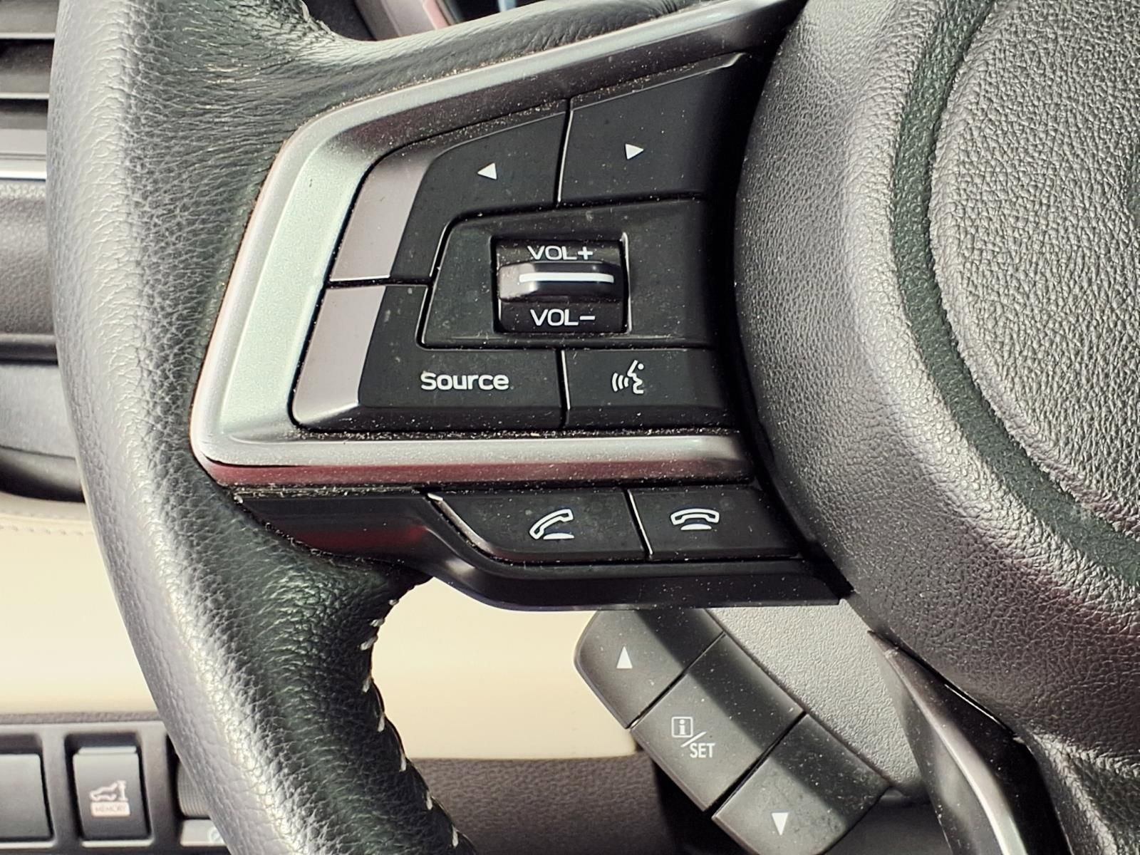 Used 2019 Subaru Ascent Limited AWD/4WD image 17