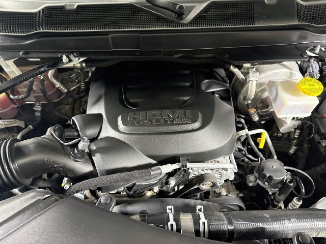 Used 2024 RAM 2500 Big Horn w/ Protection Group AWD/4WD image 38