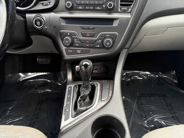 Used 2012 Kia Optima EX FWD image 11