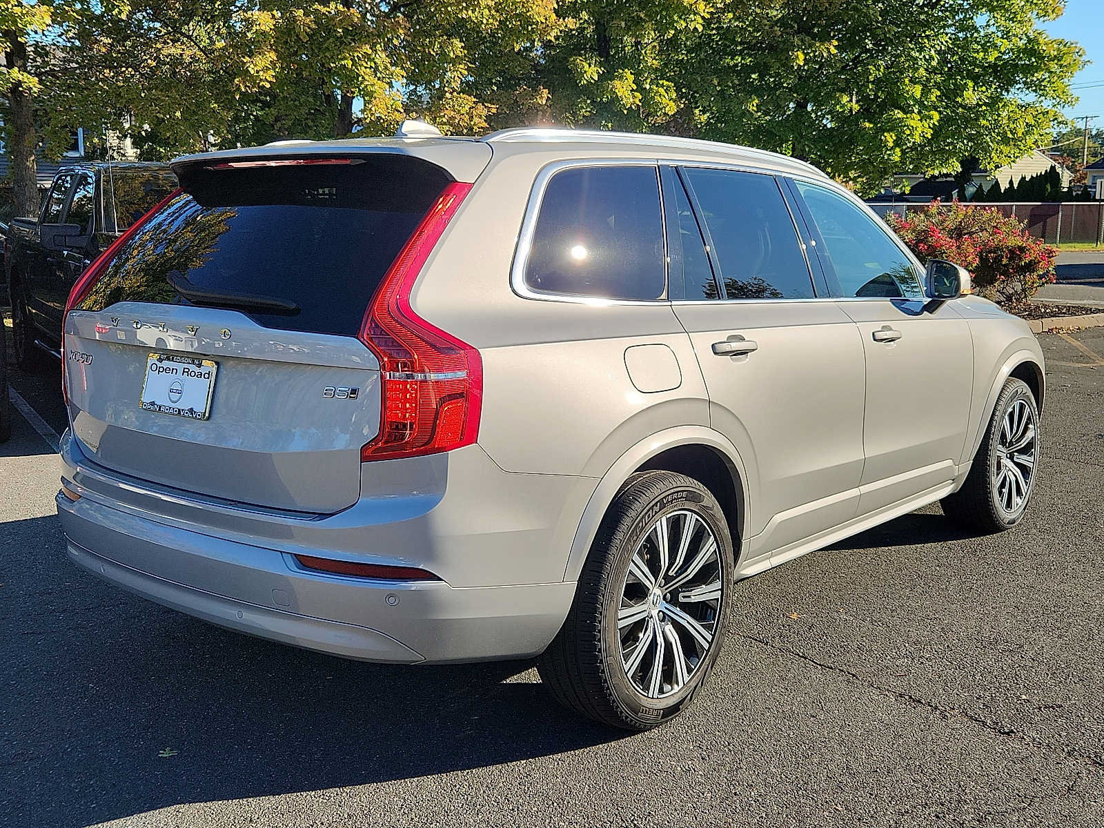 Certified 2023 Volvo XC90 B5 Core w/ Protection Package Premier AWD/4WD image 6