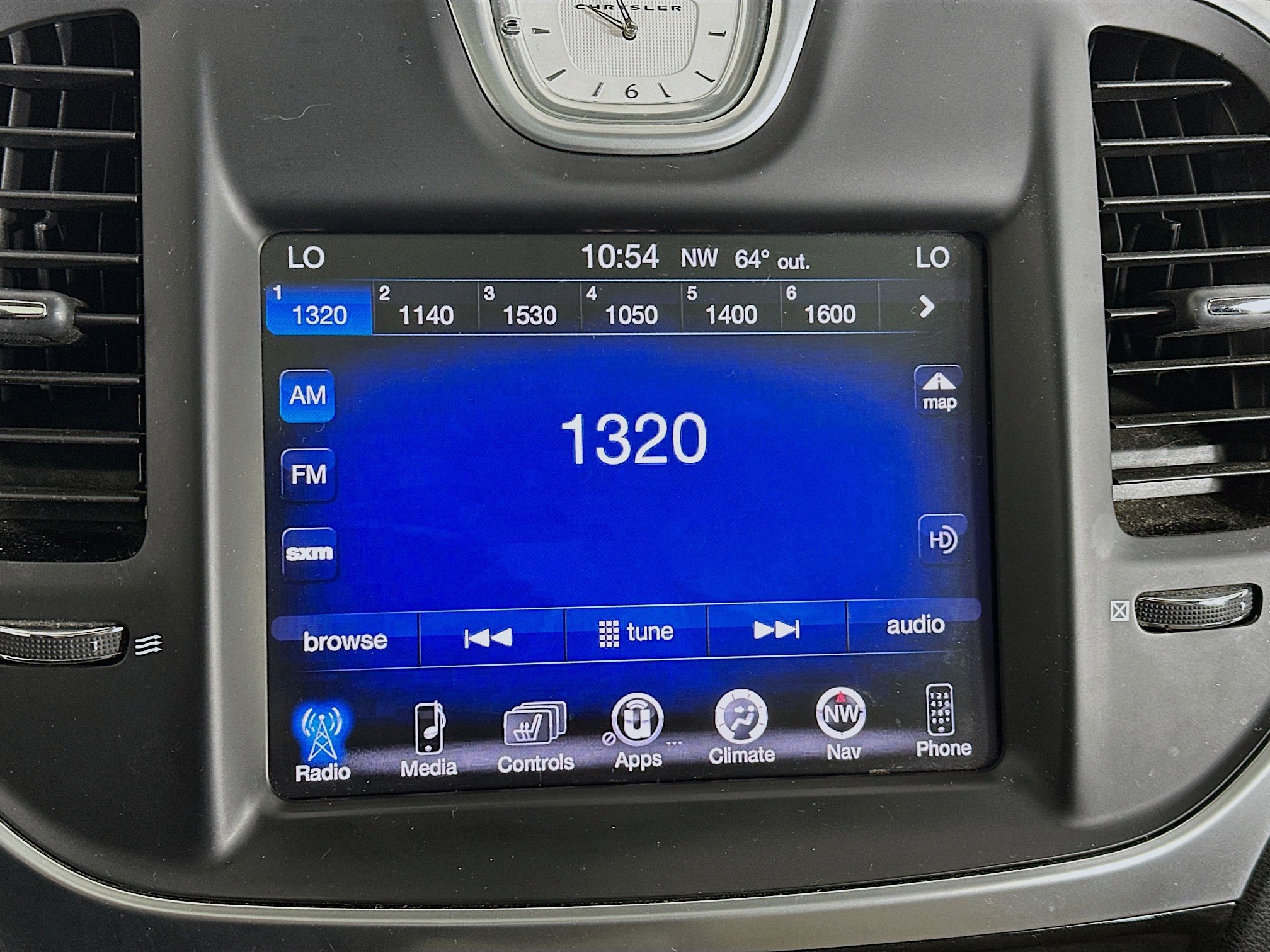 Used 2016 Chrysler 300 Limited RWD image 19