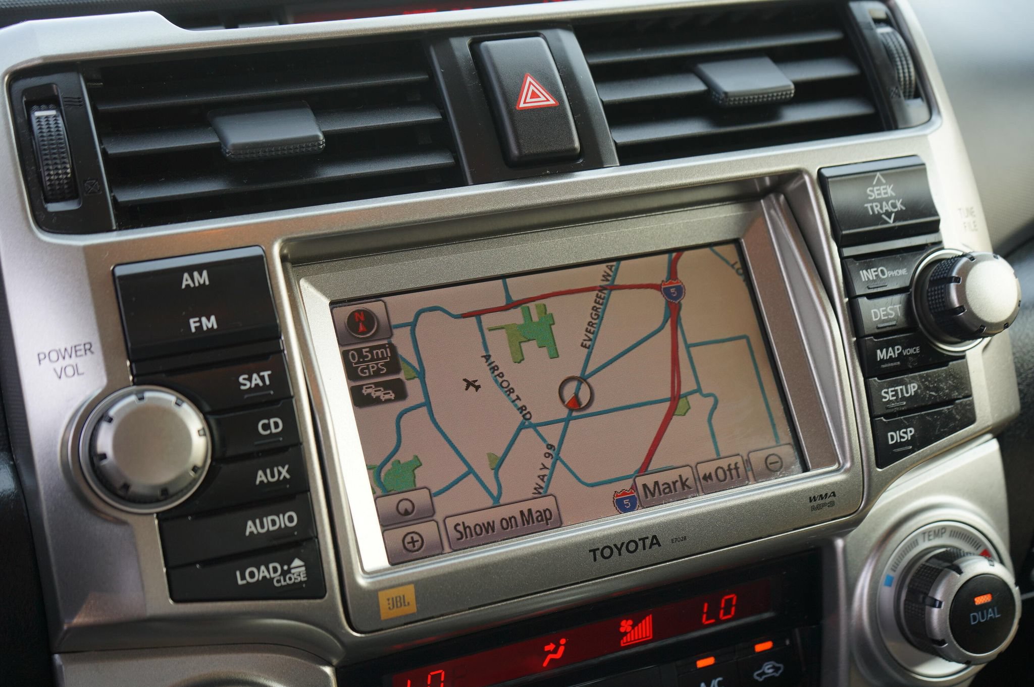Used 2013 Toyota 4Runner Limited AWD/4WD image 21