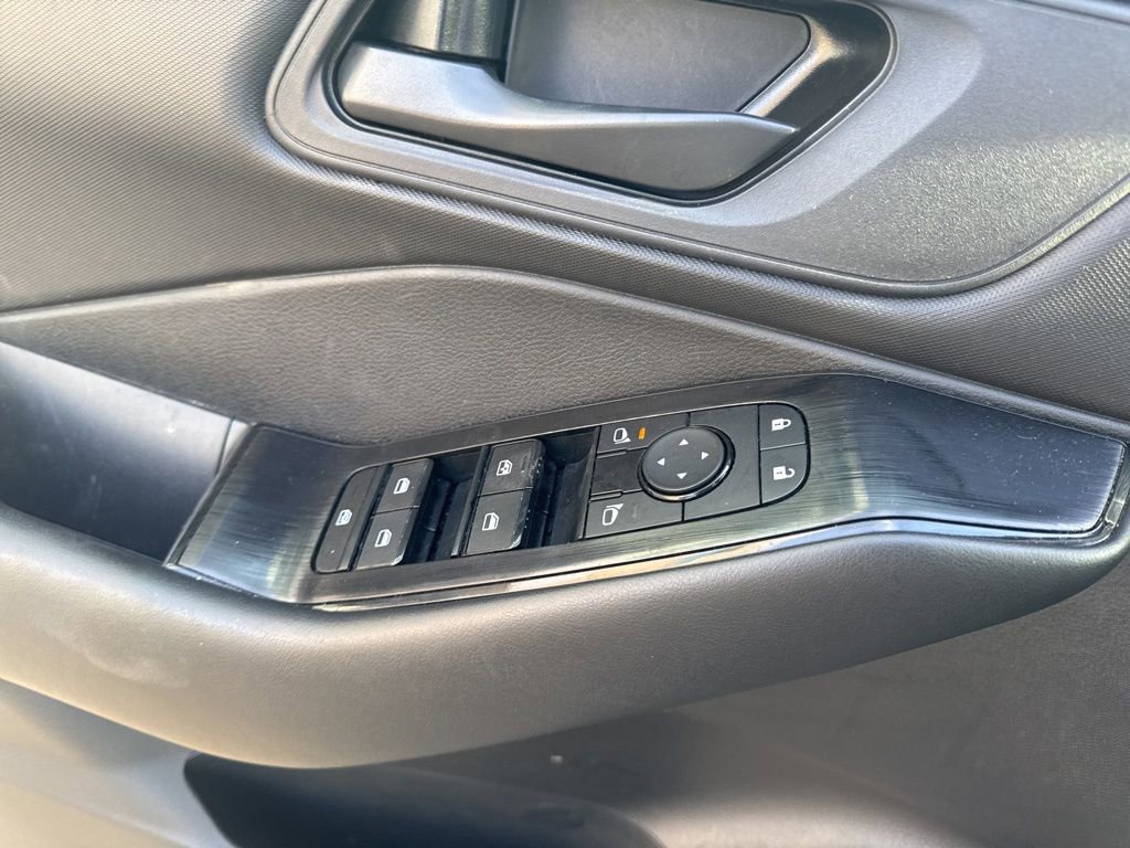 Used 2024 Nissan Rogue S image 14