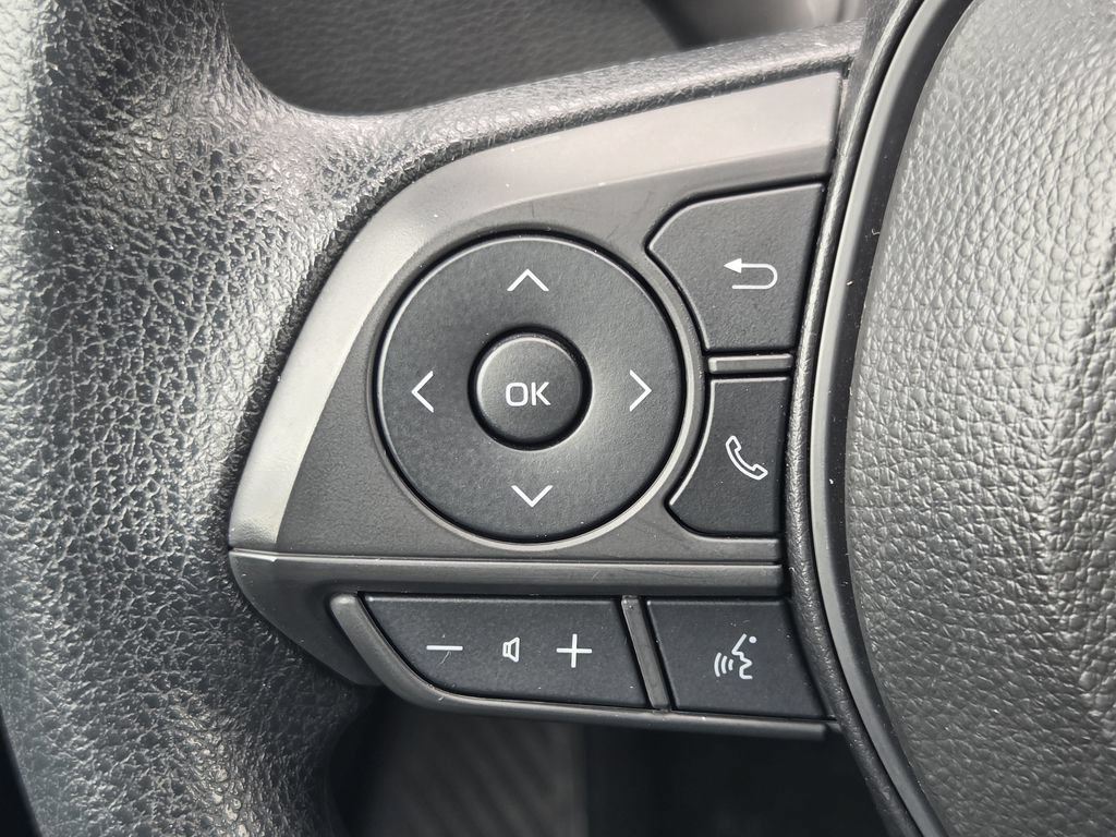 Used 2025 Toyota Corolla LE FWD image 22