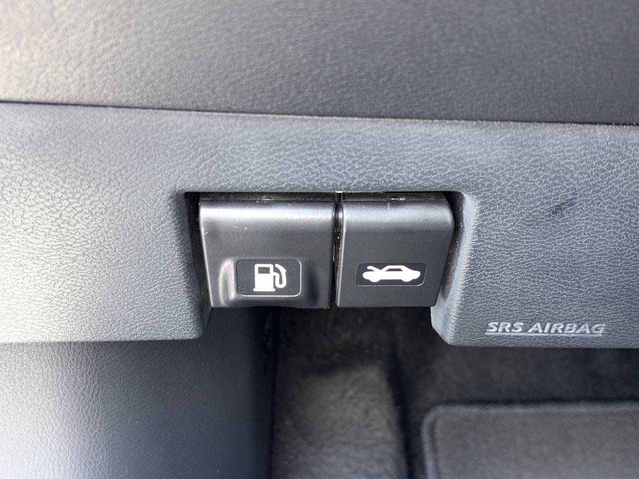 Used 2020 Nissan Kicks SV FWD image 14