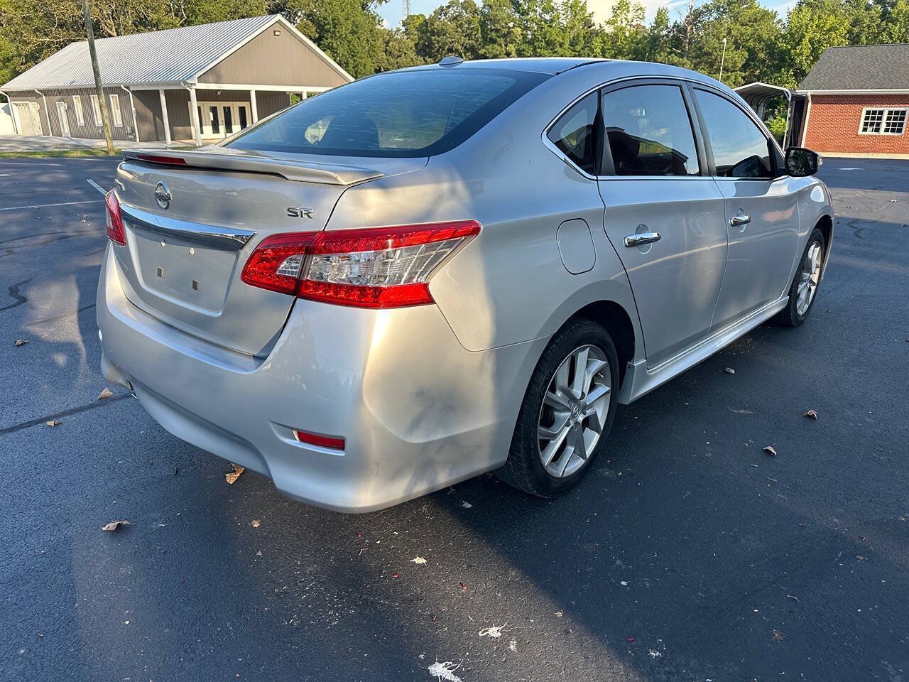 Used 2015 Nissan Sentra SR FWD image 6