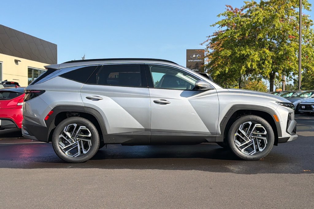 New 2026 Hyundai Tucson Limited w/ Tow & Go Package AWD/4WD image 3