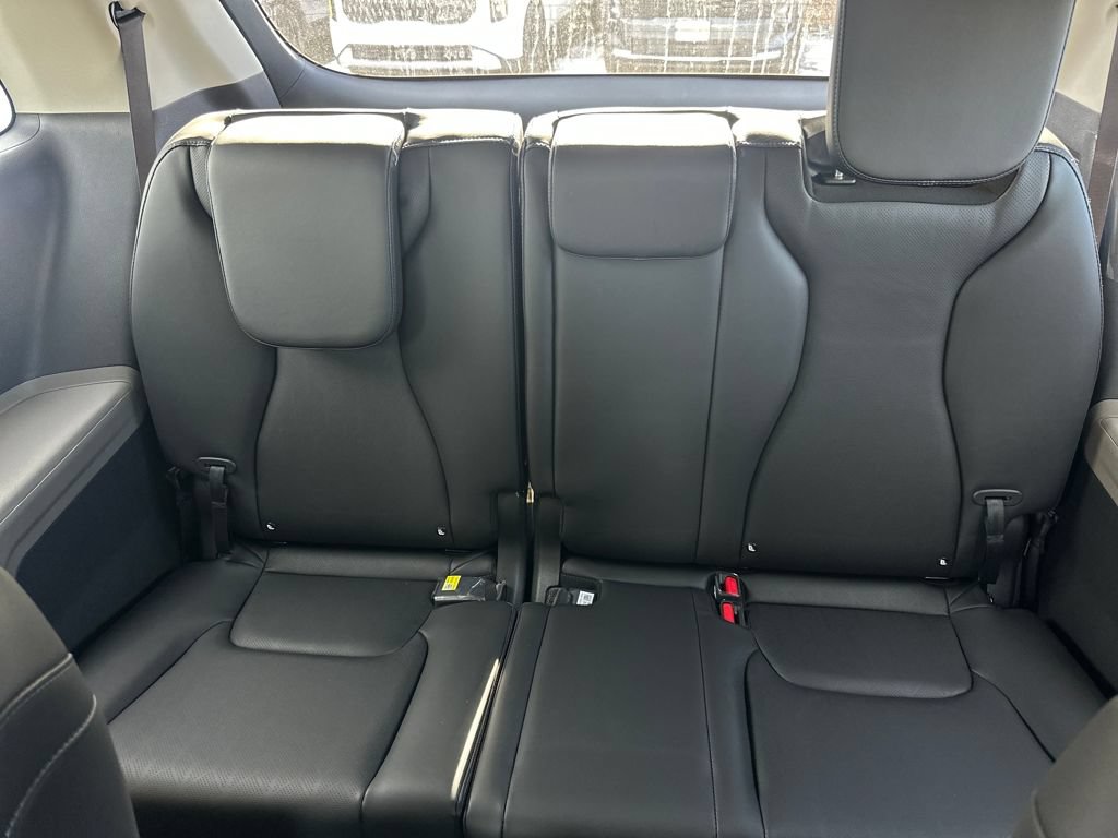 New 2026 Kia Carnival FWD image 17