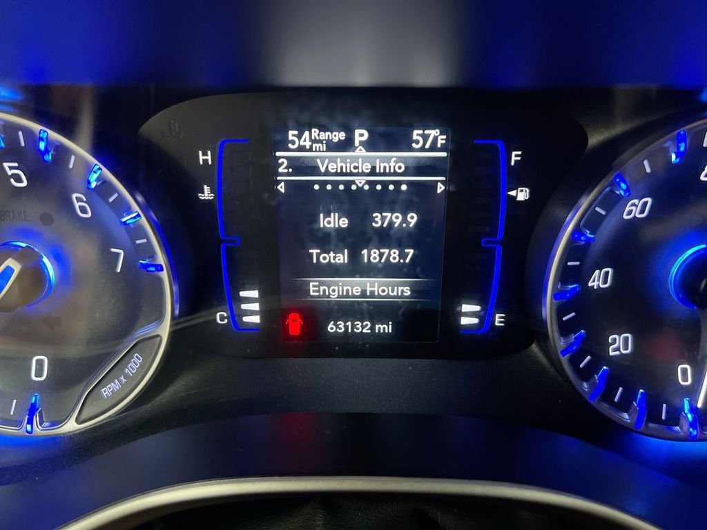 Used 2023 Chrysler Voyager LX image 13