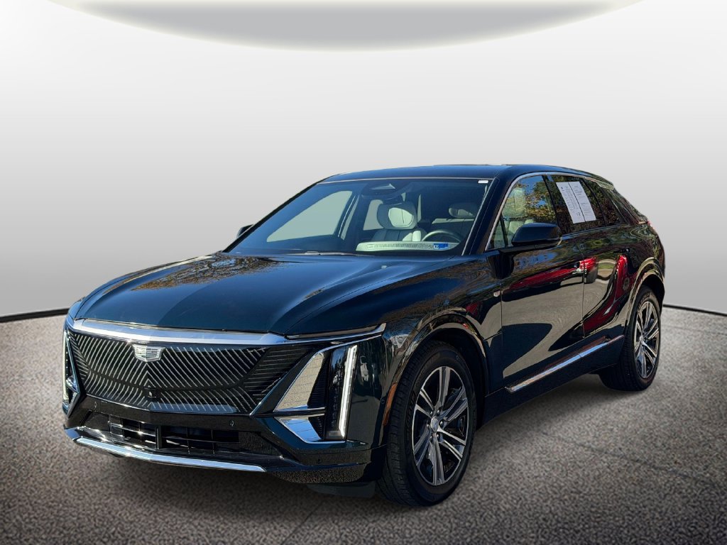 Certified 2024 Cadillac Lyriq Luxury w/ LPO, Floor Liner Package AWD/4WD image 5