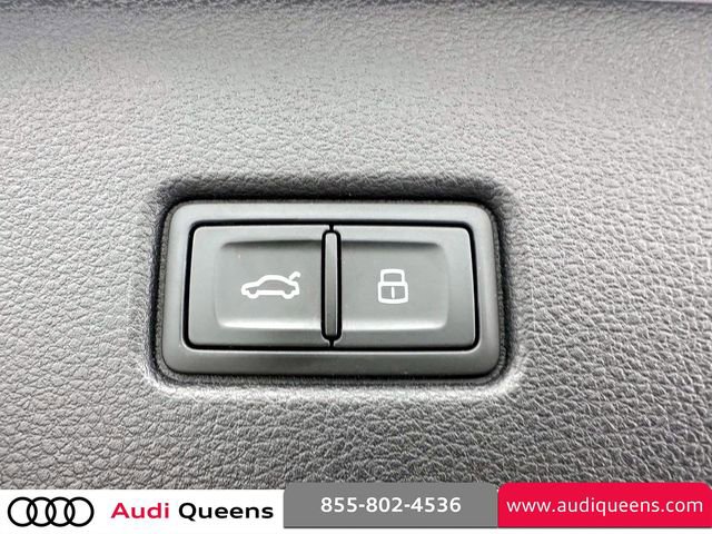 Used 2023 Audi Q5 2.0T Premium Plus w/ Premium Plus Package AWD/4WD image 11