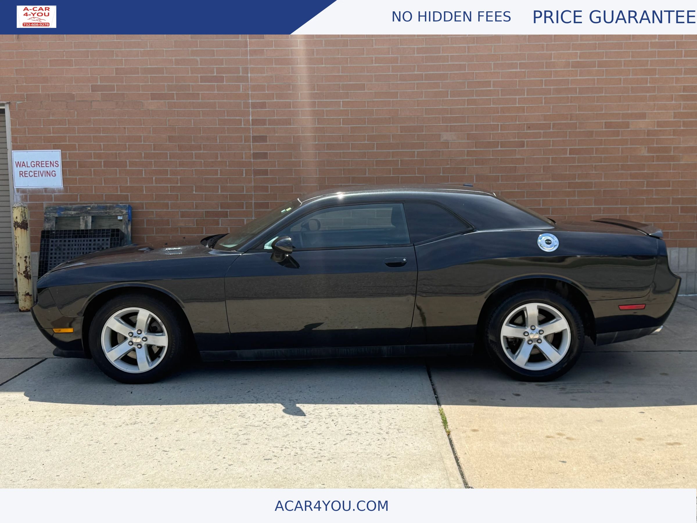 Used 2014 Dodge Challenger R/T RWD image 14
