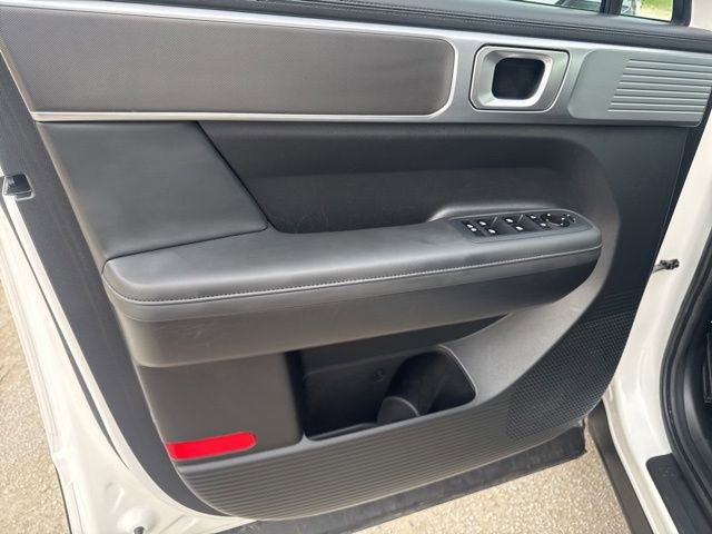 Used 2025 Hyundai Santa Fe SEL image 14