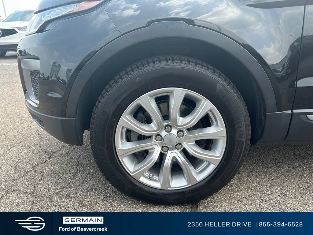 Used 2017 Land Rover Range Rover Evoque SE AWD/4WD image 12